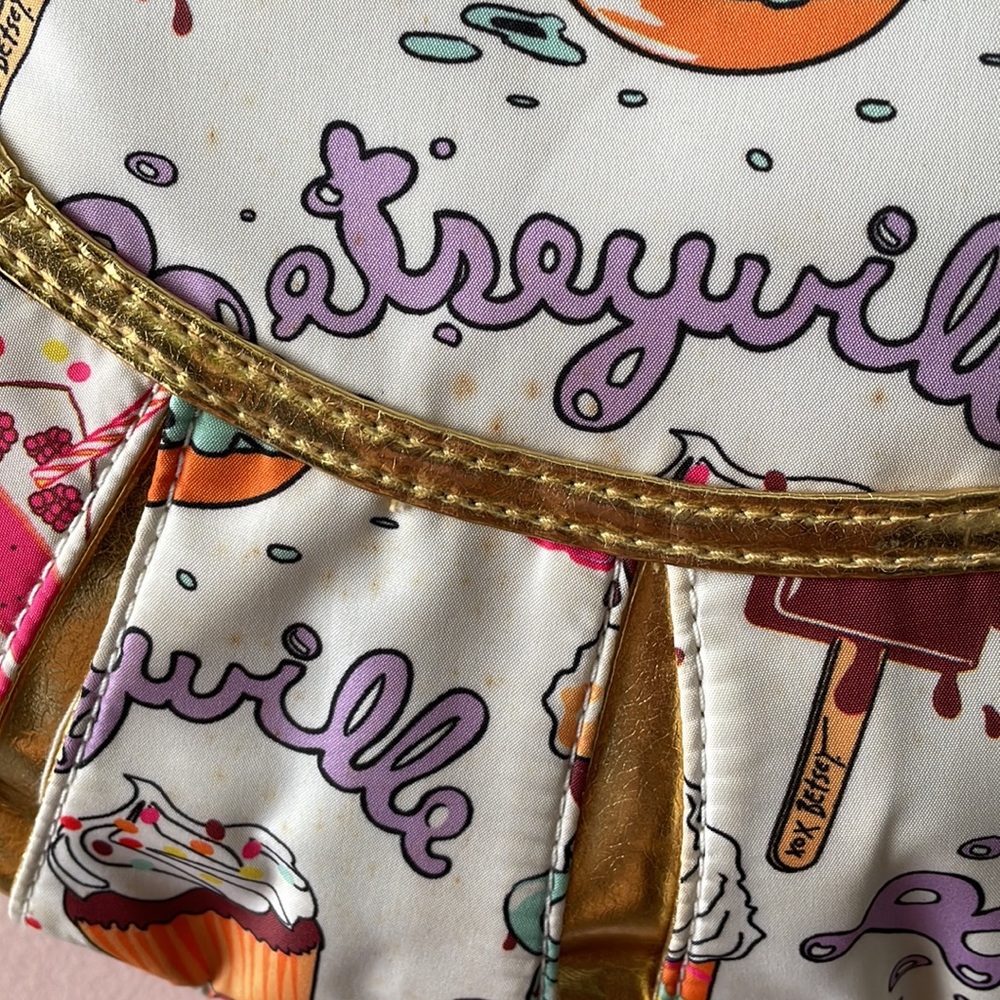 Y2K SM hobo sweet treats white Betsey Johnson Betseyville shoulder bag - Picture 10 of 13